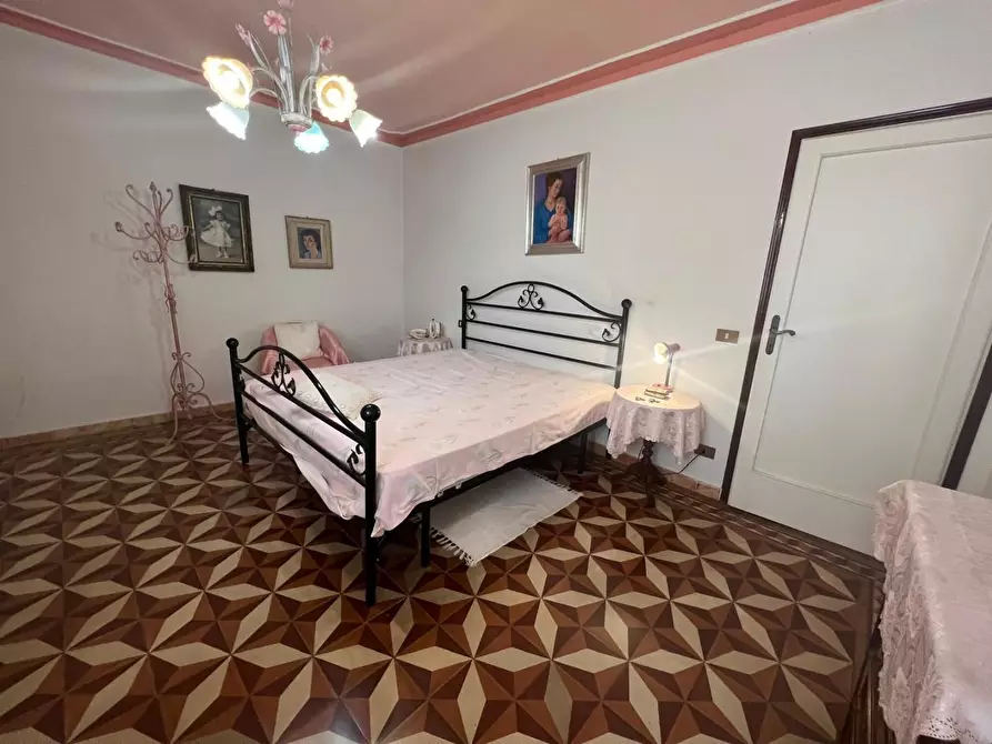 Immagine 12 di Mansarda in vendita  a Camaiore