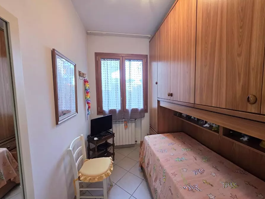 Immagine 12 di Appartamento in vendita  a Montignoso