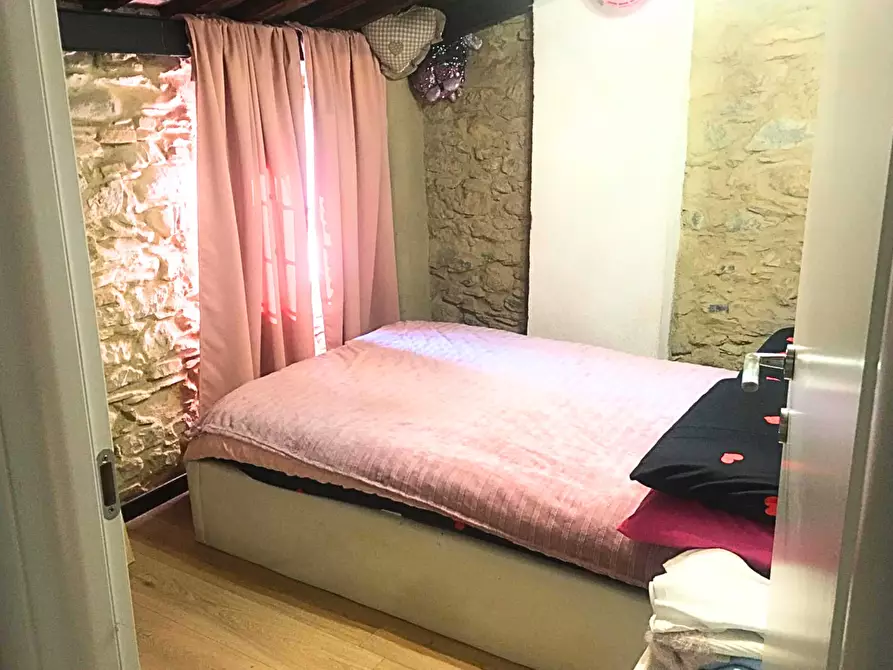 Immagine 2 di Terreno residenziale in vendita  a Camaiore