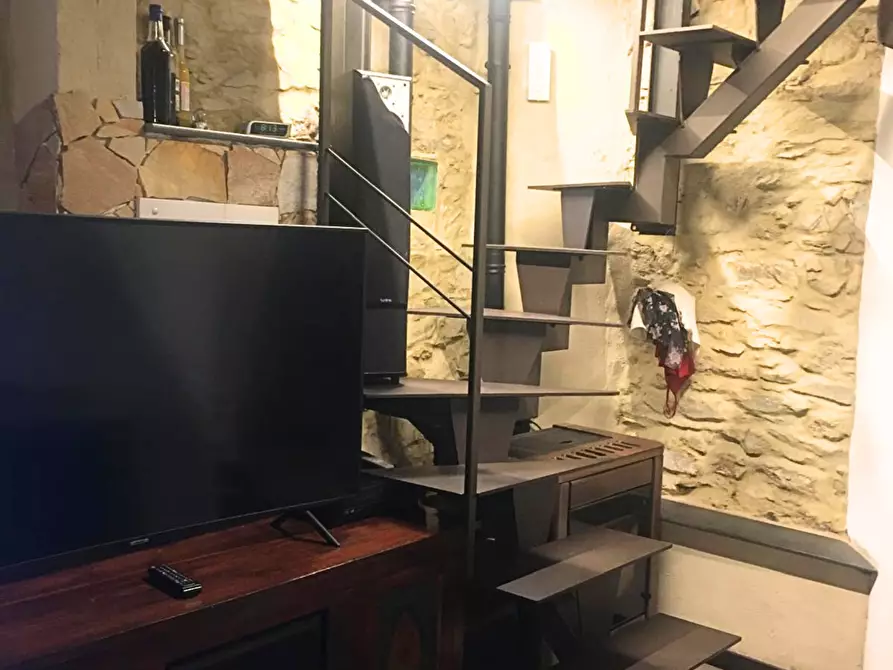 Immagine 6 di Terreno residenziale in vendita  a Camaiore