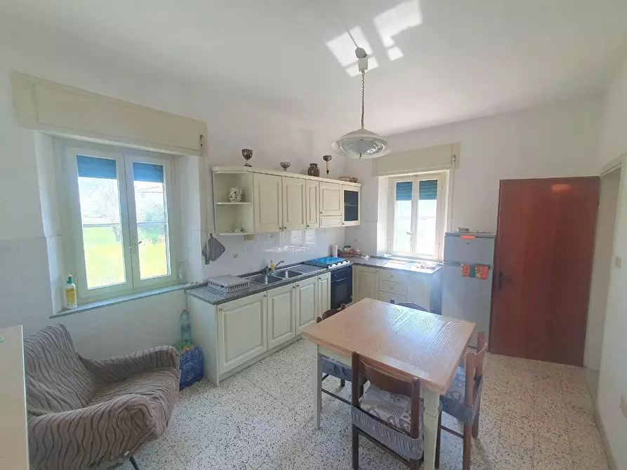 Immagine 1 di Casa semindipendente in vendita  a Capannori