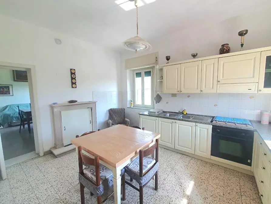 Immagine 2 di Casa semindipendente in vendita  a Capannori