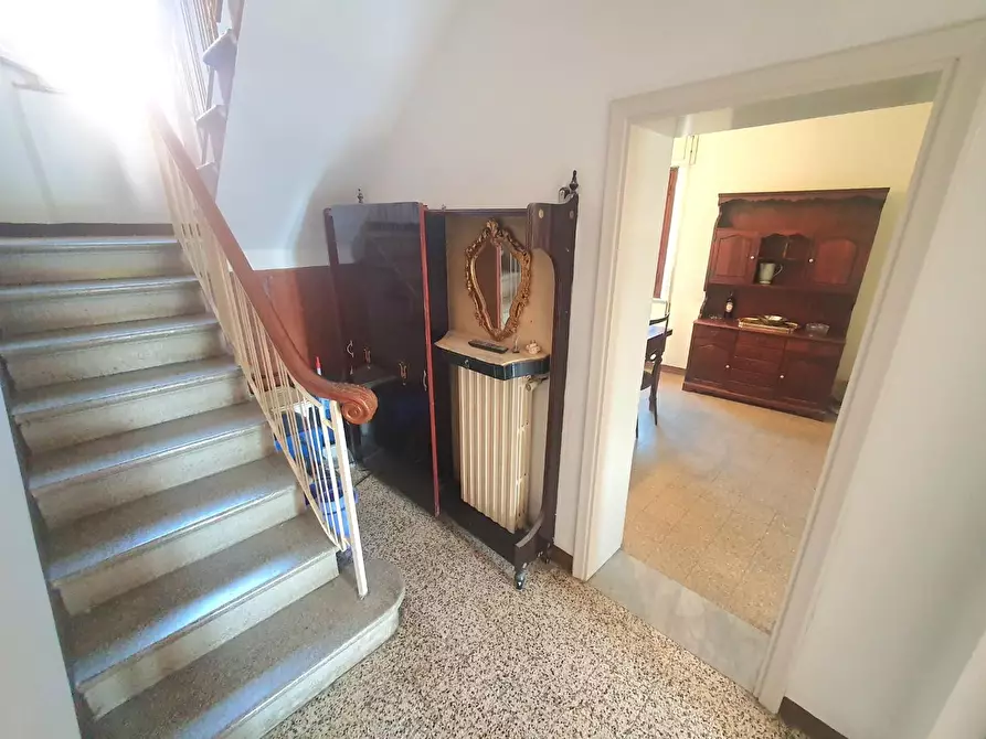 Immagine 12 di Casa semindipendente in vendita  a Capannori