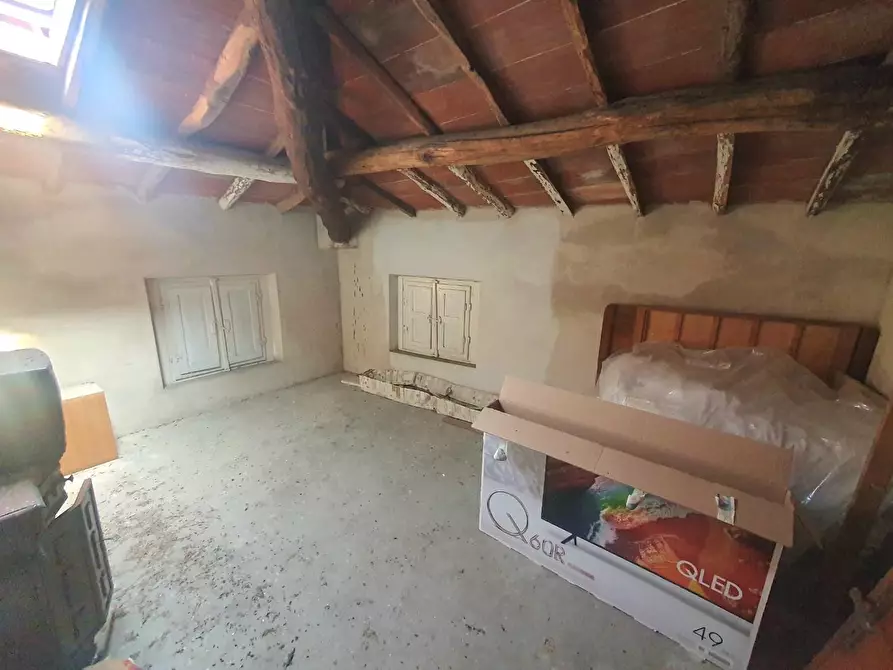 Immagine 37 di Casa semindipendente in vendita  a Capannori