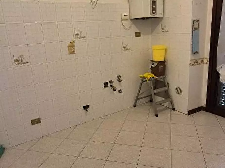 Immagine 19 di Villetta a schiera in vendita  a Calci