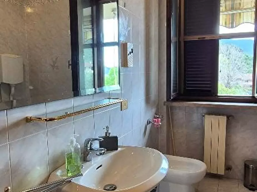 Immagine 34 di Villetta a schiera in vendita  a Calci