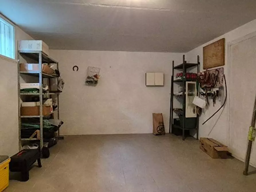 Immagine 44 di Villetta a schiera in vendita  a Calci