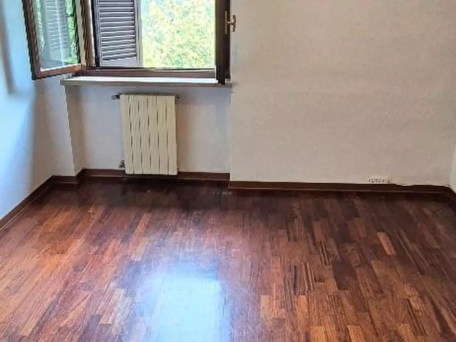 Immagine 29 di Villetta a schiera in vendita  a Calci