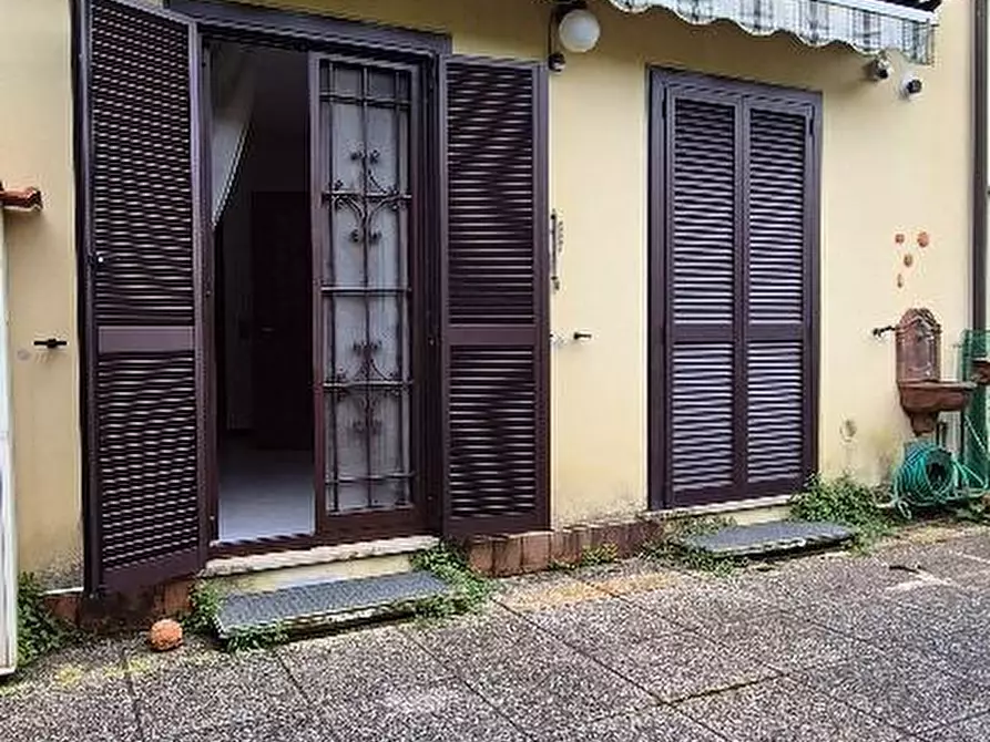 Immagine 16 di Villetta a schiera in vendita  a Calci