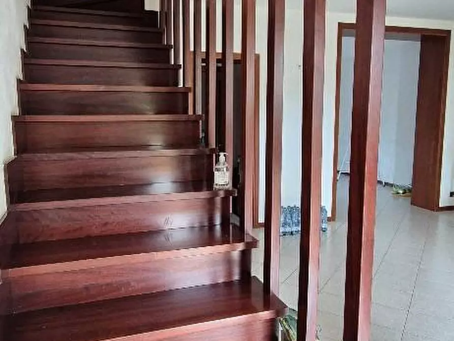 Immagine 23 di Villetta a schiera in vendita  a Calci