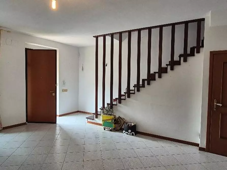 Immagine 9 di Villetta a schiera in vendita  a Calci