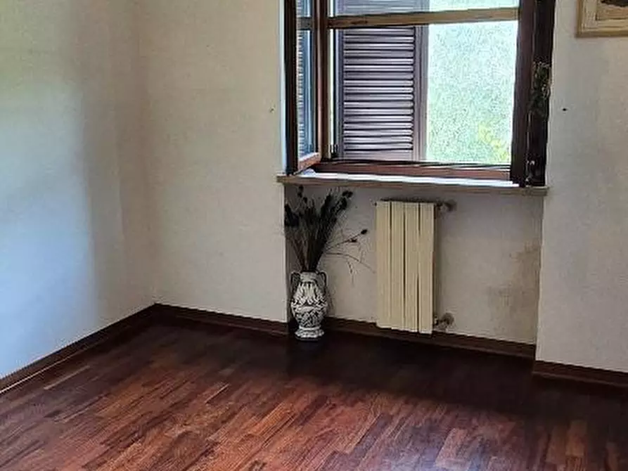 Immagine 31 di Villetta a schiera in vendita  a Calci