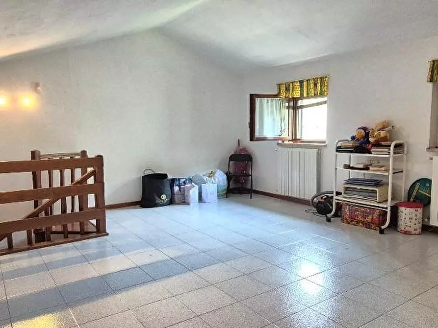 Immagine 39 di Villetta a schiera in vendita  a Calci