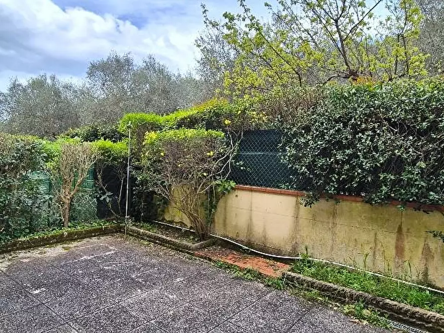 Immagine 15 di Villetta a schiera in vendita  a Calci