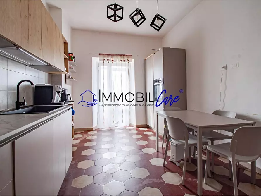 Immagine 8 di Appartamento in vendita  a Livorno