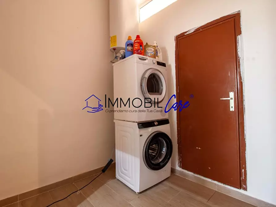 Immagine 22 di Appartamento in vendita  a Livorno