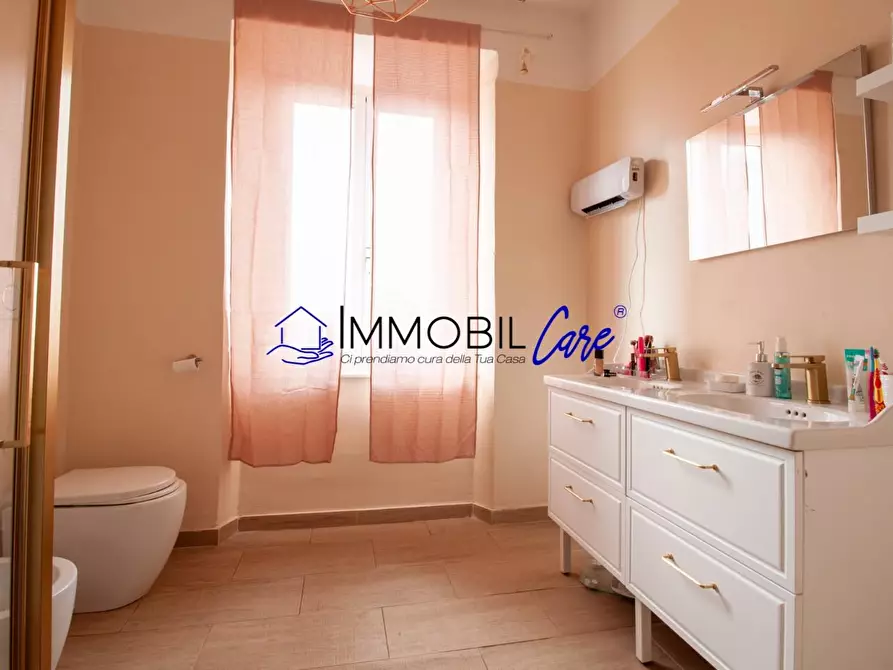 Immagine 24 di Appartamento in vendita  a Livorno