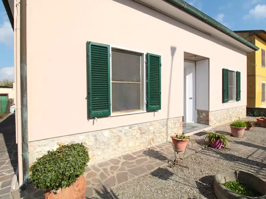 Immagine 3 di Villa in vendita  a Capannoli