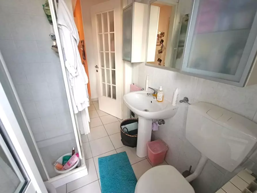 Immagine 7 di Appartamento in vendita  a Massa