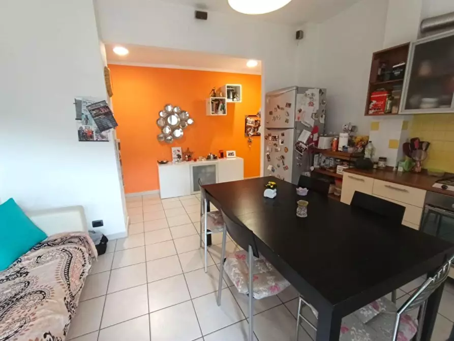 Immagine 1 di Appartamento in vendita  a Massa