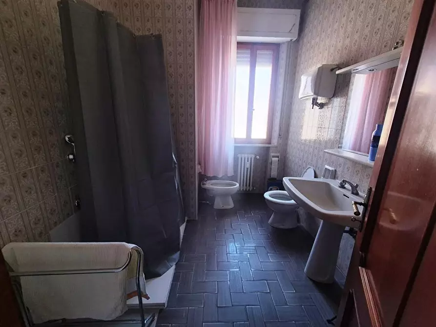 Immagine 13 di Appartamento in vendita  a Siena