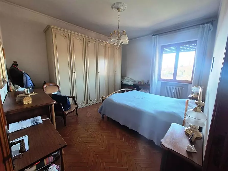 Immagine 18 di Appartamento in vendita  a Siena