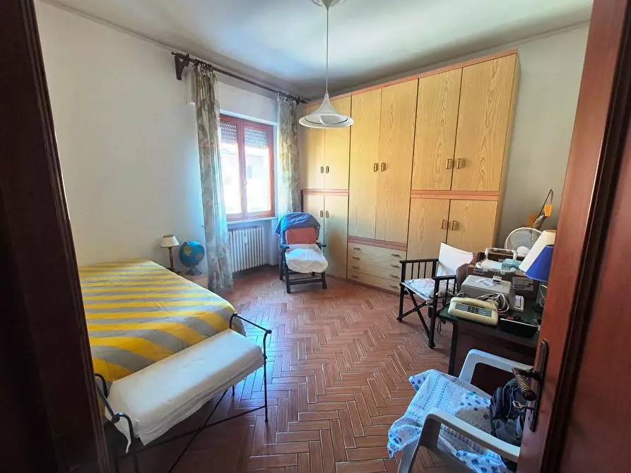 Immagine 16 di Appartamento in vendita  a Siena