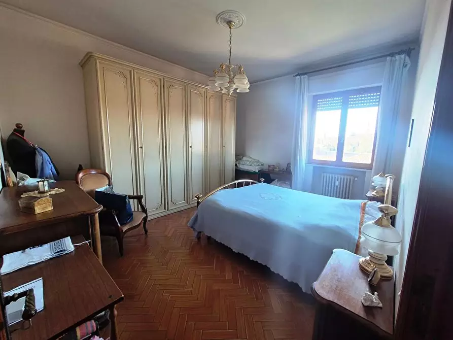 Immagine 17 di Appartamento in vendita  a Siena