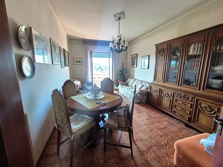 Immagine 4 di Appartamento in vendita  a Siena