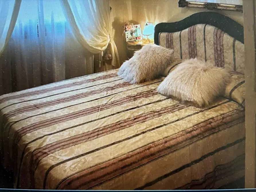 Immagine 5 di Appartamento in vendita  a Viareggio