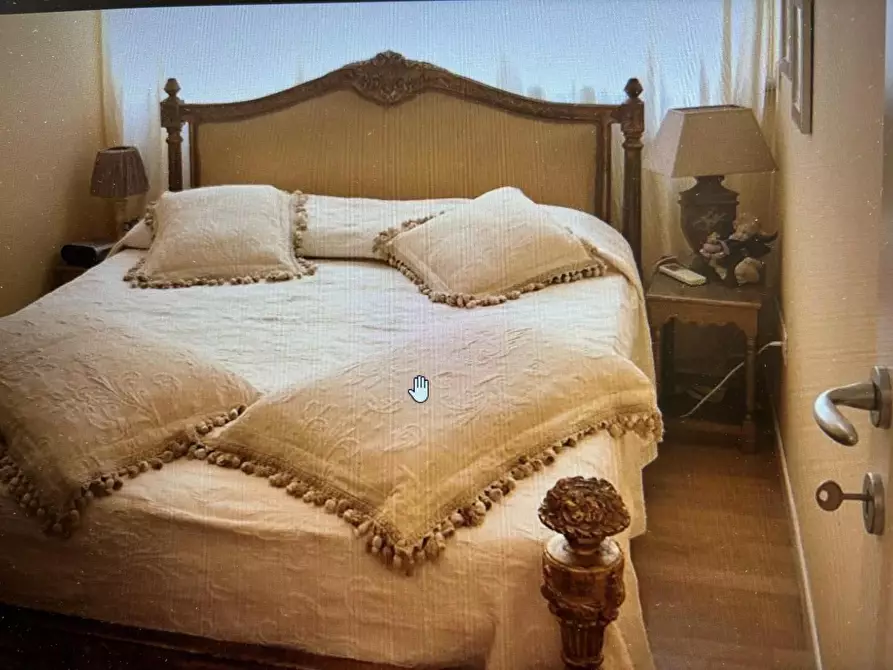 Immagine 4 di Appartamento in vendita  a Viareggio