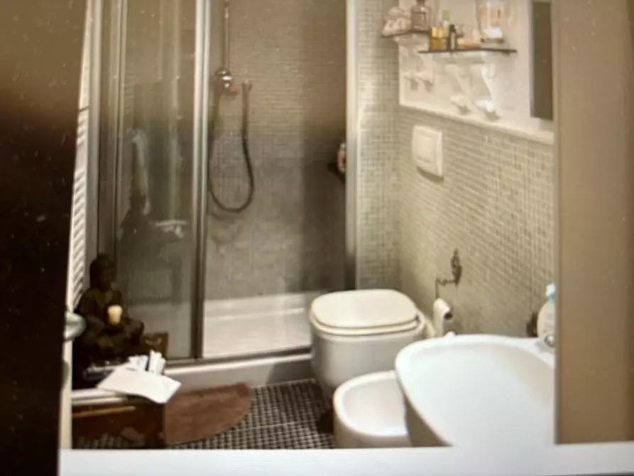 Immagine 8 di Appartamento in vendita  a Viareggio