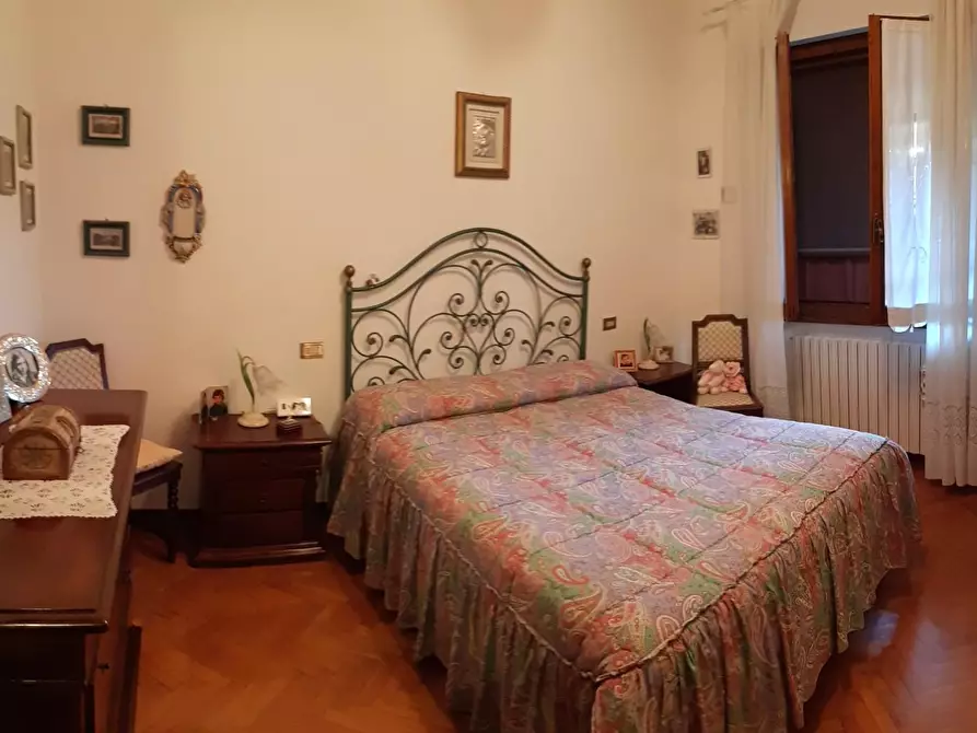 Immagine 11 di Villa in vendita  a Pietrasanta