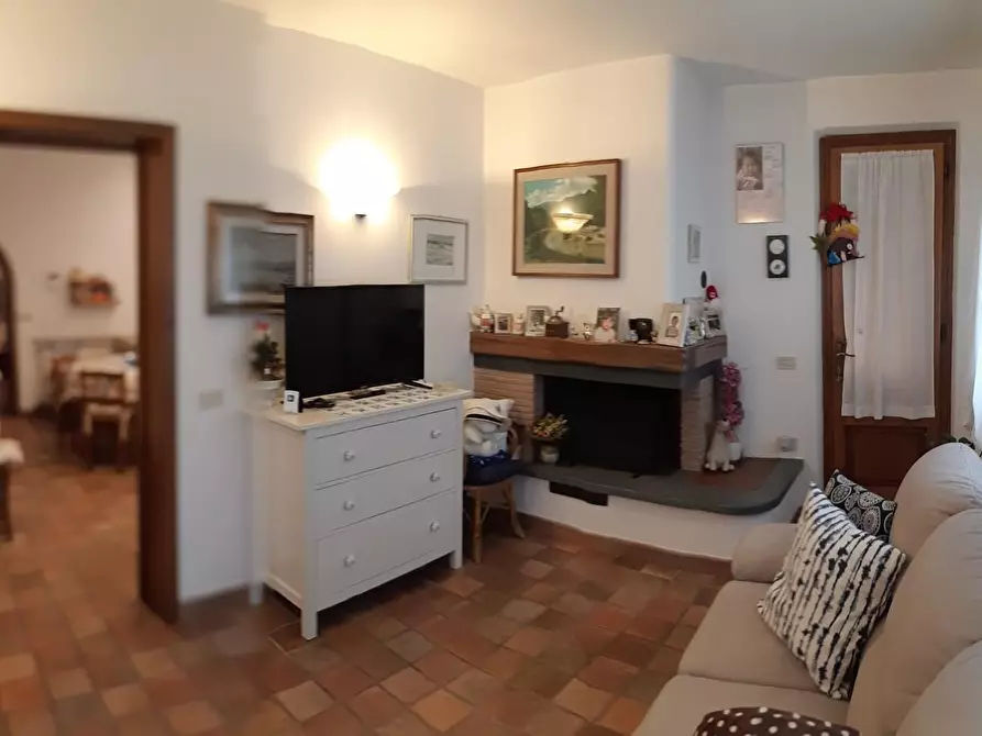 Immagine 6 di Villa in vendita  a Pietrasanta