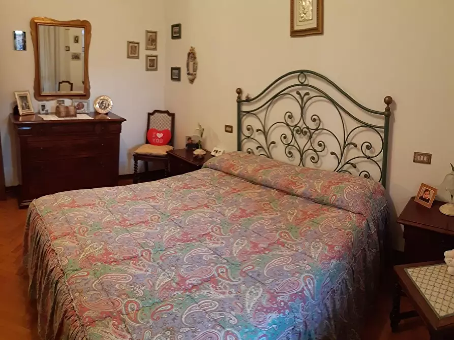 Immagine 12 di Villa in vendita  a Pietrasanta