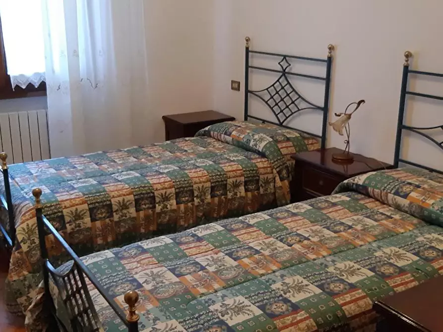 Immagine 16 di Villa in vendita  a Pietrasanta