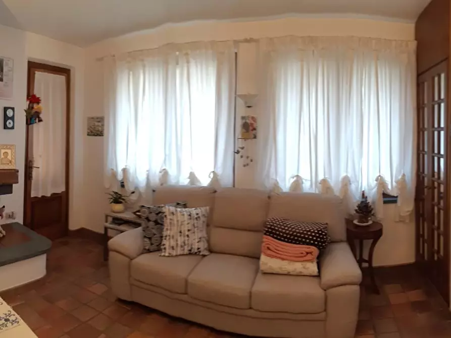 Immagine 5 di Villa in vendita  a Pietrasanta