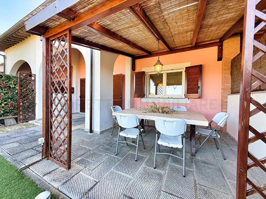 Immagine 52 di Terratetto in vendita  a Piombino