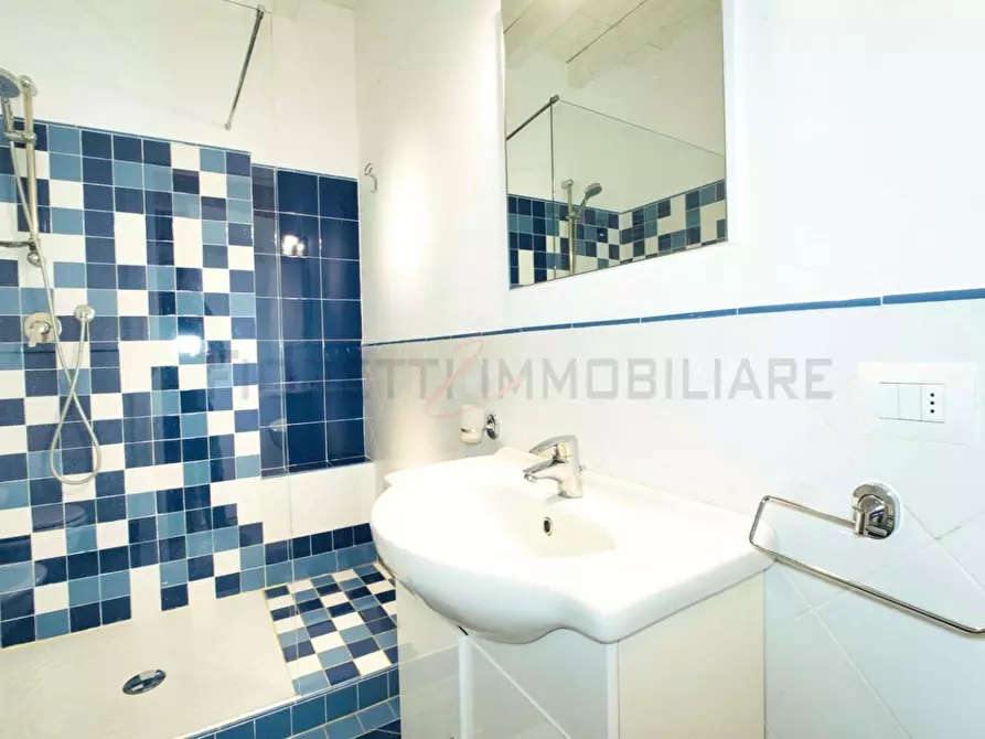 Immagine 24 di Terratetto in vendita  a Piombino