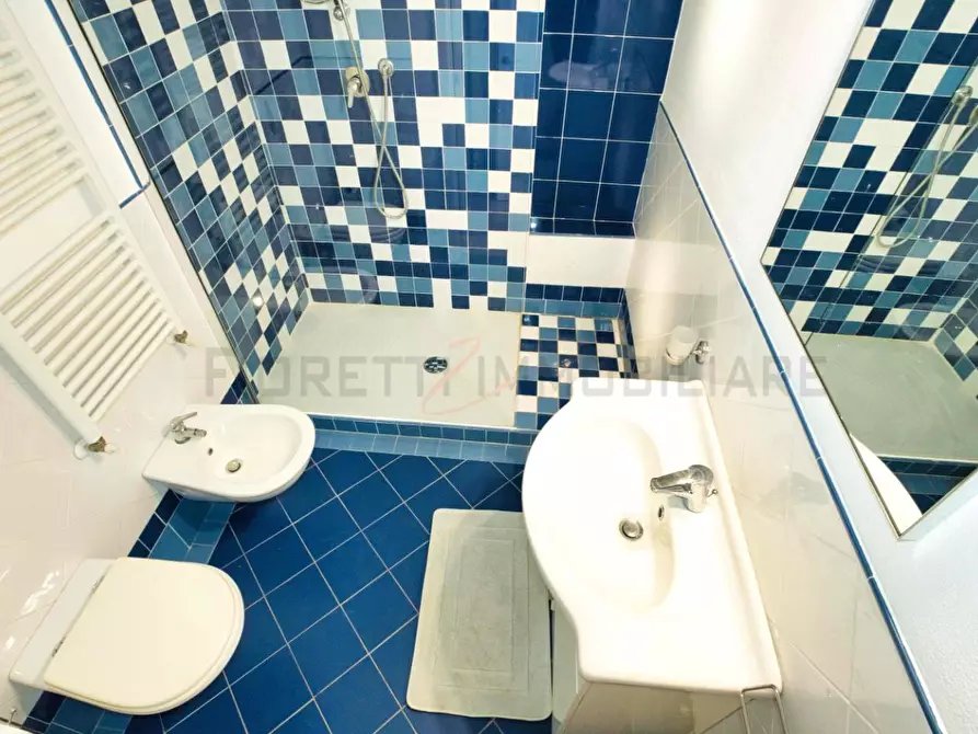 Immagine 25 di Terratetto in vendita  a Piombino