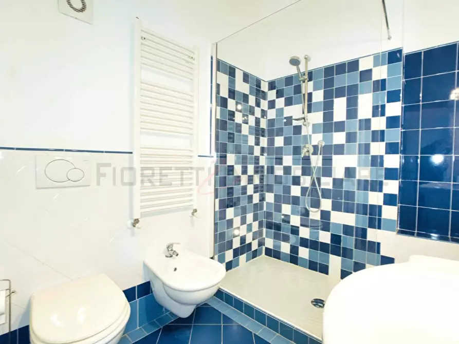 Immagine 26 di Terratetto in vendita  a Piombino