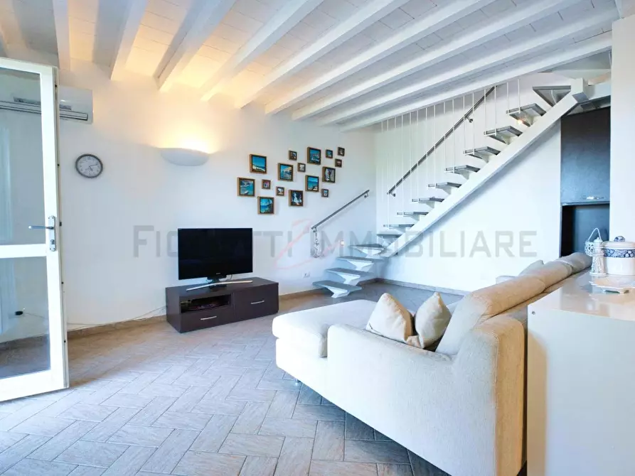 Immagine 4 di Terratetto in vendita  a Piombino