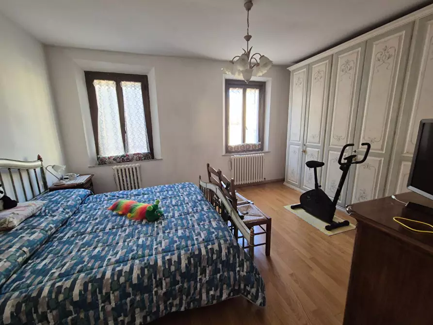 Immagine 8 di Appartamento in vendita  a Siena