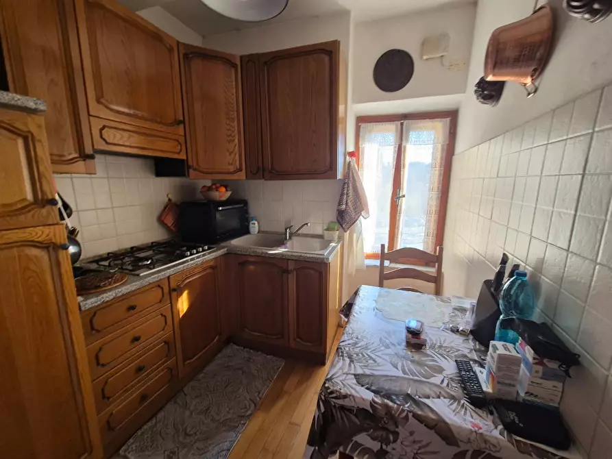 Immagine 3 di Appartamento in vendita  a Siena