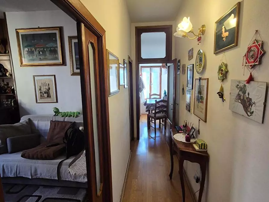 Immagine 13 di Appartamento in vendita  a Siena