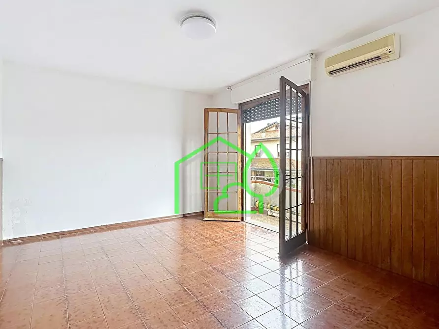 Immagine 6 di Casa quadrifamiliare in vendita  a Viareggio