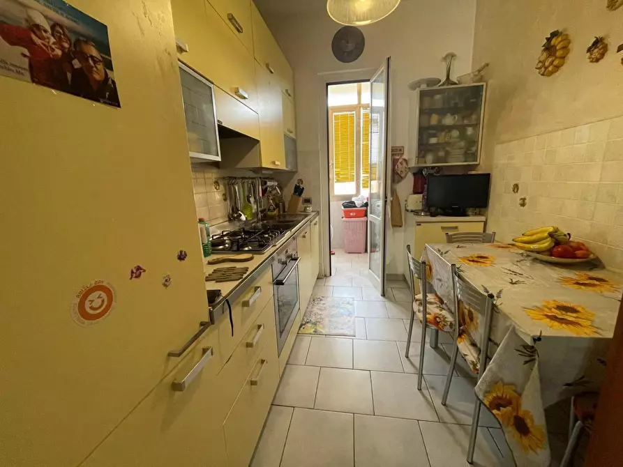 Immagine 3 di Appartamento in vendita  a Carrara