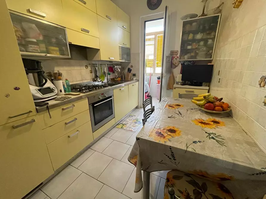 Immagine 4 di Appartamento in vendita  a Carrara