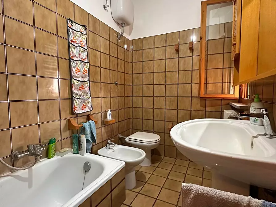 Immagine 19 di Appartamento in vendita  a Cascina