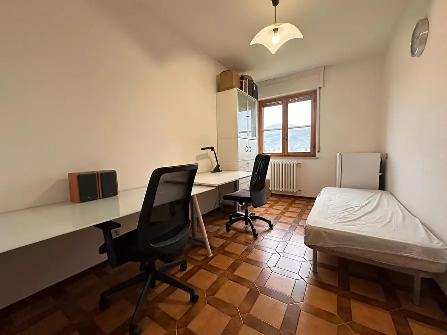 Immagine 17 di Appartamento in vendita  a Cascina